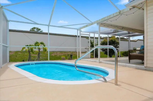 Property Slideshow image 3 of 88 | 1001 canary cir, Lakeland, FL, 33809
