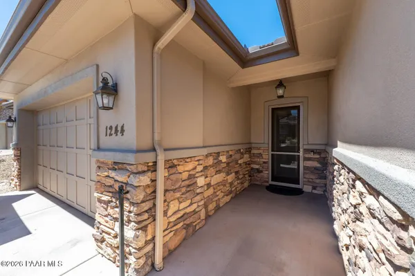 Property Slideshow image 2 of 29 | 1244 pebble spgs, Prescott, AZ, 86301