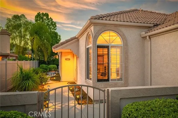 Property Slideshow image 3 of 32 | 40314 via calidad, Murrieta, CA, 92562