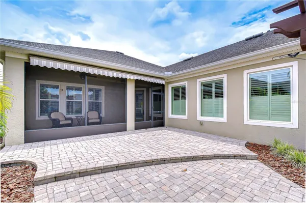 Property Slideshow image 3 of 39 | 6005 sparrowhead way, Lithia, FL, 33547