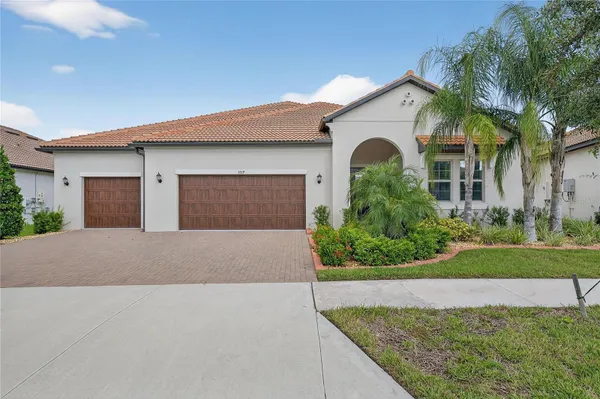 Property Slideshow image 3 of 96 | 5319 windy grove dr, Wimauma, FL, 33598
