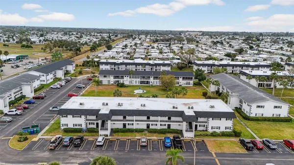 Property Slideshow image 2 of 21 | 102 46th avenue ter 402, Bradenton, FL, 34207