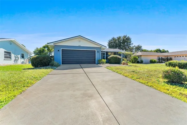 Property Slideshow image 3 of 31 | 636 fort duquesna dr, Sun City Center, FL, 33573