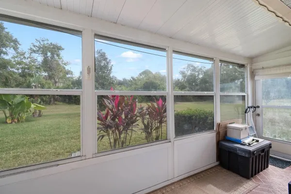 Property Slideshow image 2 of 66 | 1802 bedford ln 2, Sun City Center, FL, 33573