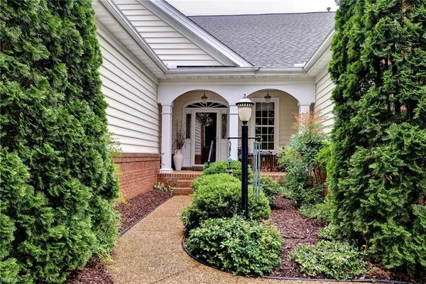 Property Slideshow image 2 of 45 | 4690 westhampton, Williamsburg, VA, 23188