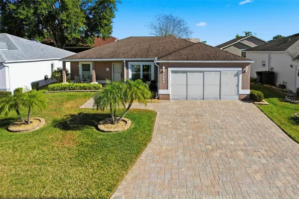 Property Slideshow image 2 of 52 | 5865 macaw pl, Lakeland, FL, 33809