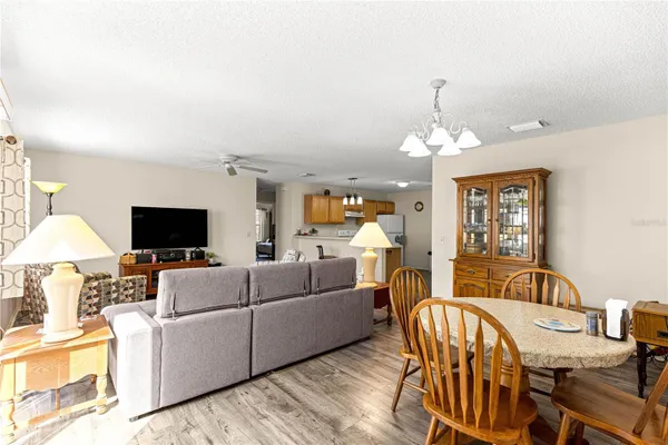 Property Slideshow image 3 of 45 | 16938 se 94th sunnybrook cir, The Villages, FL, 32162