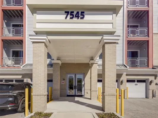 Property Slideshow image 2 of 22 | 7545 laureate blvd unit 7305, Orlando, FL, 32827