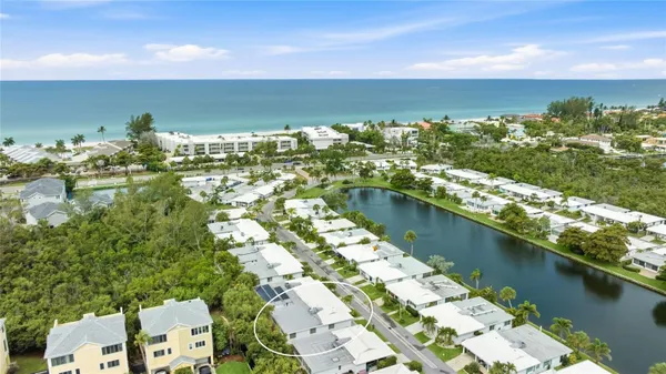 Property Slideshow image 3 of 43 | 602 spanish dr 115, Longboat Key, FL, 34228