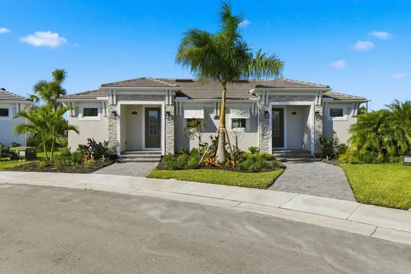 Property Slideshow image 2 of 47 | 4052 santa caterina blvd # 10102, Bradenton, FL, 34211