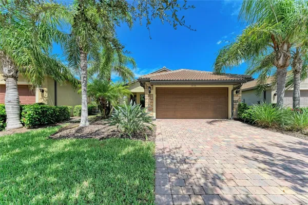 Property Slideshow image 2 of 100 | 19155 mangieri st, Venice, FL, 34293