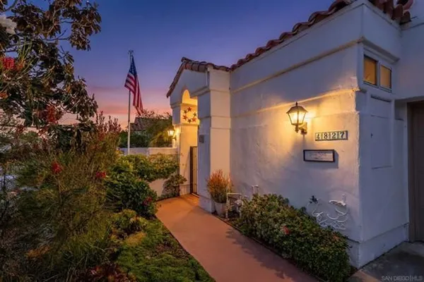Property Slideshow image 2 of 46 | 4827 galicia way, Oceanside, CA, 92056