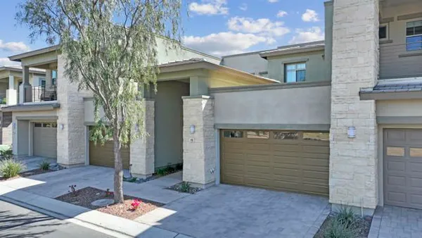 Property Slideshow image 2 of 50 | 1702 retreat cir, Palm Desert, CA, 92260