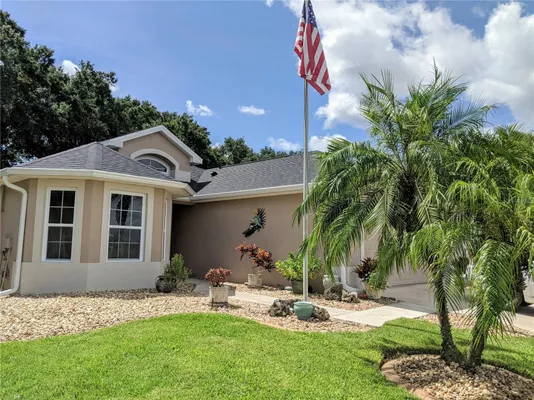 Property Slideshow image 2 of 49 | 27108 stoney brook dr, Leesburg, FL, 34748