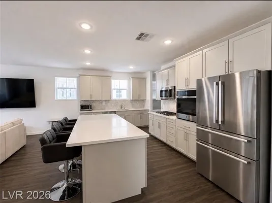 Property Slideshow image 2 of 52 | 2555 hampton rd 4205, Henderson, NV, 89052