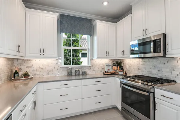 Property Slideshow image 2 of 26 | 13324 santini cir, Englewood, FL, 34223