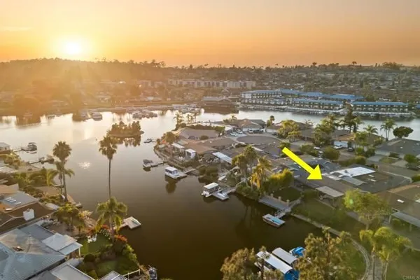 Property Slideshow image 3 of 23 | 1453 la habra dr, San Marcos, CA, 92078