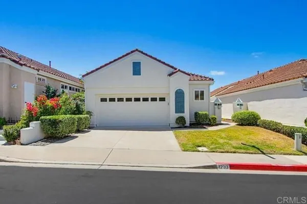 Property Slideshow image 2 of 45 | 1233 via rafael, San Marcos, CA, 92078