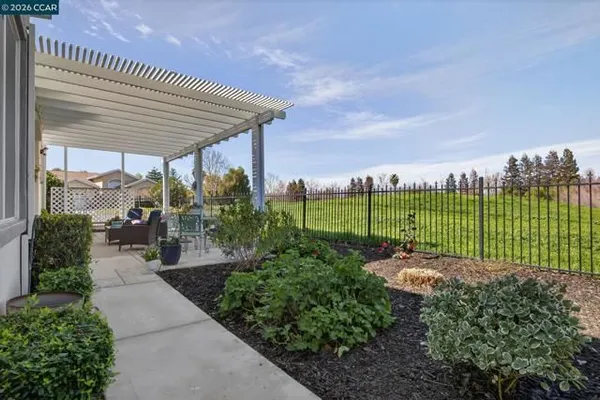 Property Slideshow image 2 of 60 | 1528 katy way, Brentwood (Cc), CA, 94513