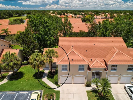 Property Slideshow image 2 of 37 | 7139 cedar hollow cir # 101, Bradenton, FL, 34203