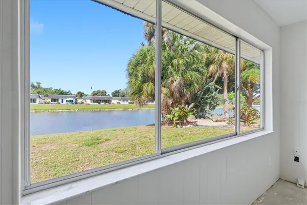 Property Slideshow image 3 of 53 | 3960 lakeside rd 156, Sarasota, FL, 34232