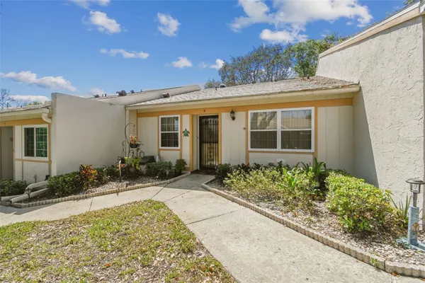Property Slideshow image 2 of 89 | 8130 braddock cir 3, Port Richey, FL, 34668