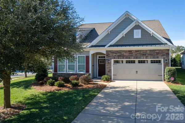 Property Slideshow image 2 of 47 | 5031 star hill ln, Charlotte, NC, 28214