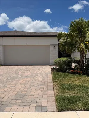 Property Slideshow image 2 of 37 | 3775 maxwell park dr 3775, Sun City Center, FL, 33573