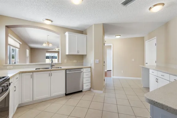 Property Slideshow image 3 of 34 | 16869 se 80th bathurst ct, The Villages, FL, 32162