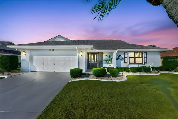 Property Slideshow image 3 of 53 | 1806 wedge ct, Sun City Center, FL, 33573