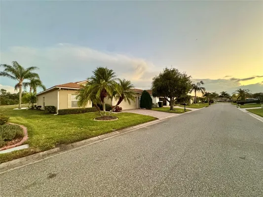 Property Slideshow image 3 of 35 | 4331 ashton club dr, Lake Wales, FL, 33859