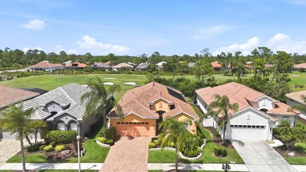 Property Slideshow image 2 of 88 | 4811 blue heron cir, North Port, FL, 34287