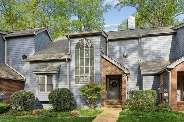 Property Slideshow image 2 of 50 | 314 archers mead, Williamsburg, VA, 23185