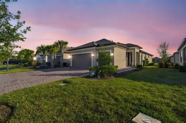 Property Slideshow image 2 of 58 | 779 via como st, Kissimmee, FL, 34759