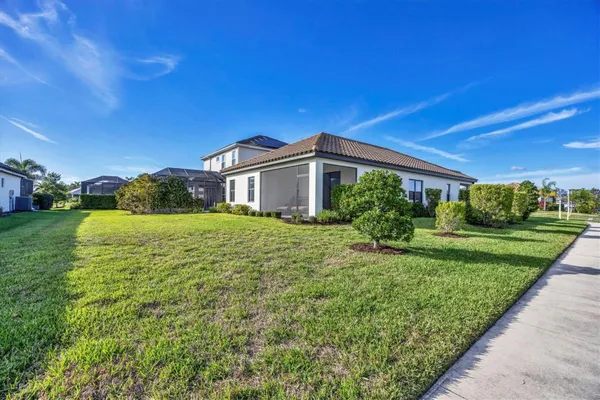 Property Slideshow image 2 of 64 | 12734 aquamarine ave, Bradenton, FL, 34211