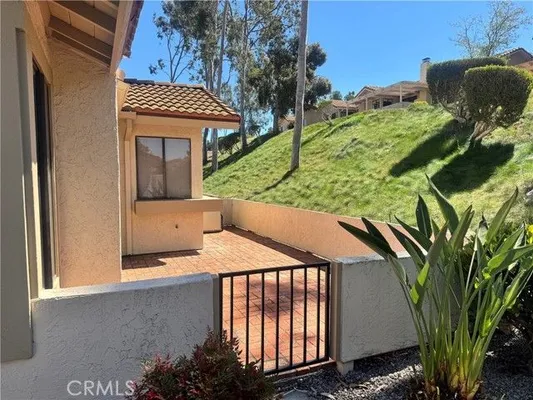 Property Slideshow image 3 of 3 | 12855 via moura, San Diego, CA, 92128