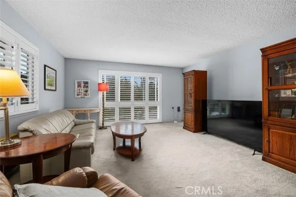 Property Slideshow image 3 of 37 | 185 avenida majorca o, Laguna Woods, CA, 92637