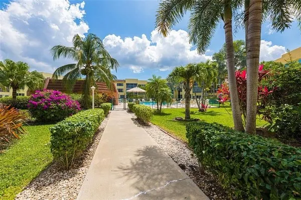 Property Slideshow image 3 of 23 | 6850 royal palm blvd g 208, Margate, FL, 33063