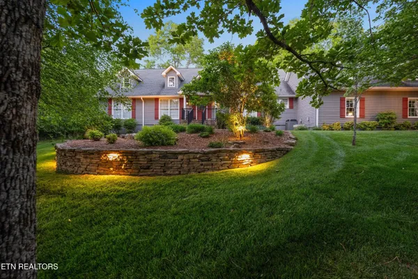 Property Slideshow image 2 of 54 | 15 cloverdale cir, Crossville, TN, 38558