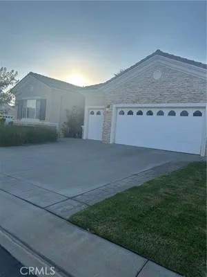 Property Slideshow image 3 of 27 | 1583 turnberry ct, Beaumont, CA, 92223