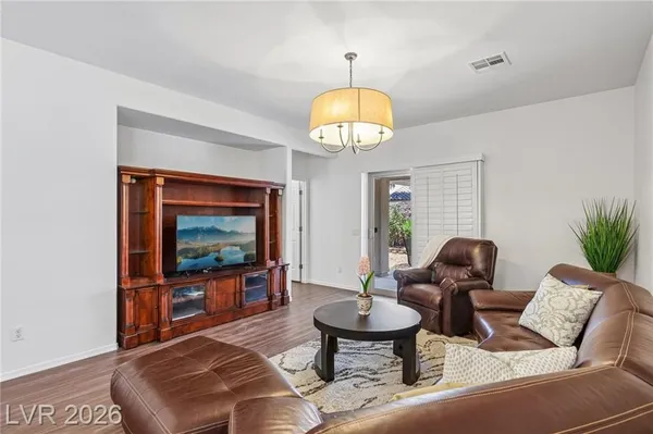 Property Slideshow image 3 of 42 | 3879 paint ct, Las Vegas, NV, 89122