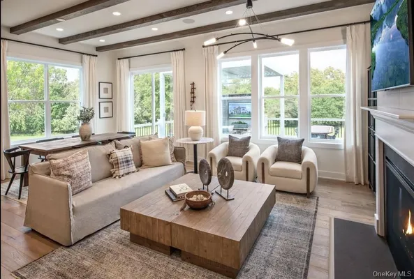 Property Slideshow image 3 of 12 | 2042 summit loop # 58, Carmel, NY, 10512