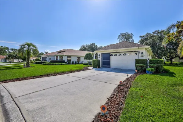 Property Slideshow image 2 of 57 | 11408 deercroft ct, Spring Hill, FL, 34609