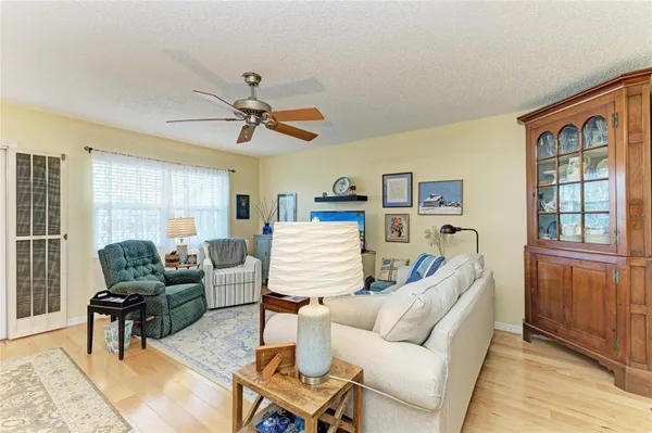 Property Slideshow image 3 of 46 | 1906 canterbury ln 16, Sun City Center, FL, 33573