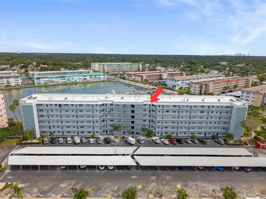 Property Slideshow image 3 of 50 | 5925 shore blvd 608, Gulfport, FL, 33707