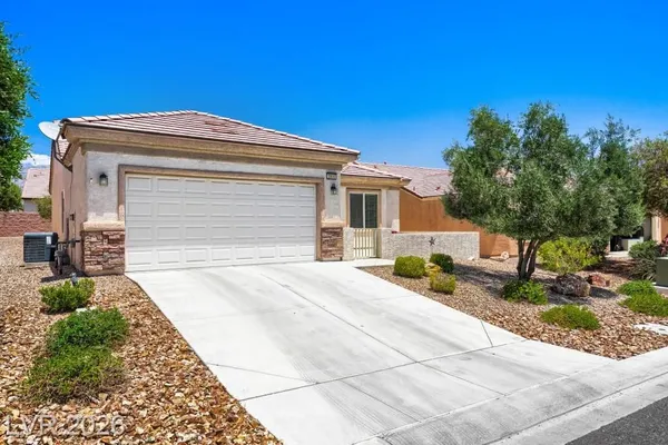 Property Slideshow image 2 of 32 | 2910 horned owl way, North Las Vegas, NV, 89084