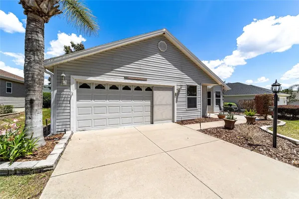 Property Slideshow image 3 of 47 | 17869 se 86th auburn ave, The Villages, FL, 32162