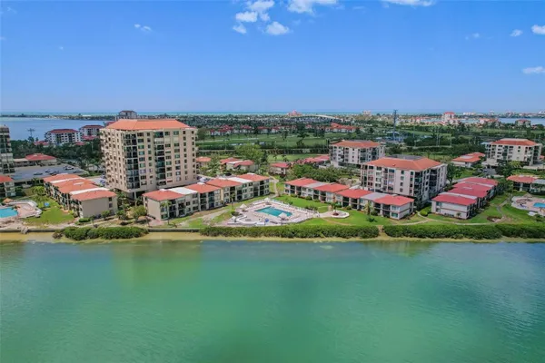 Property Slideshow image 2 of 42 | 6322 palma del mar blvd s apt 706, St Petersburg, FL, 33715