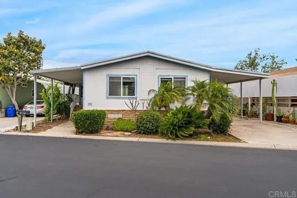 Property Slideshow image 2 of 34 | 5228 don valdez dr, Carlsbad, CA, 92010