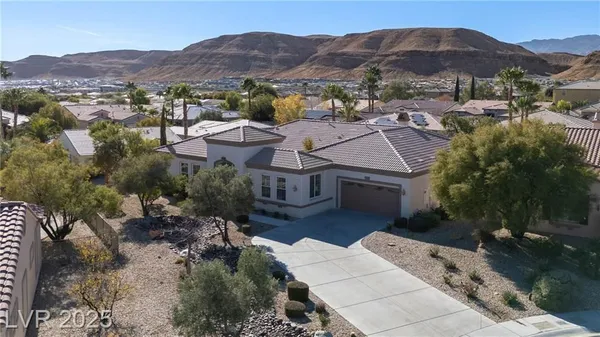 Property Slideshow image 2 of 54 | 10243 cantiamo ct, Las Vegas, NV, 89135